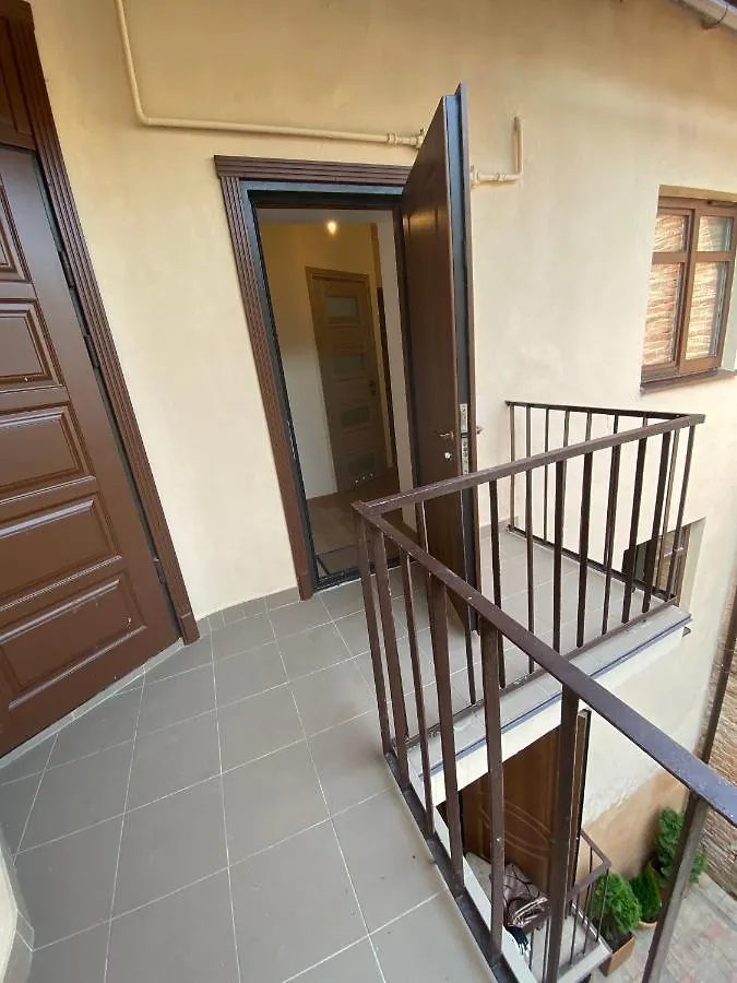 Yaroslav Osmomysl Square Apartments Lviv
